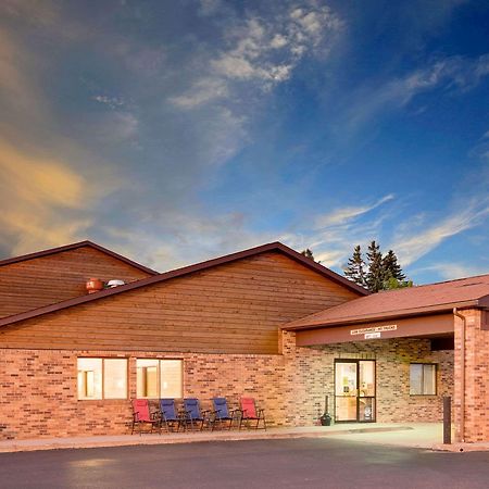 Super 8 By Wyndham Ashland Hotell Exteriör bild