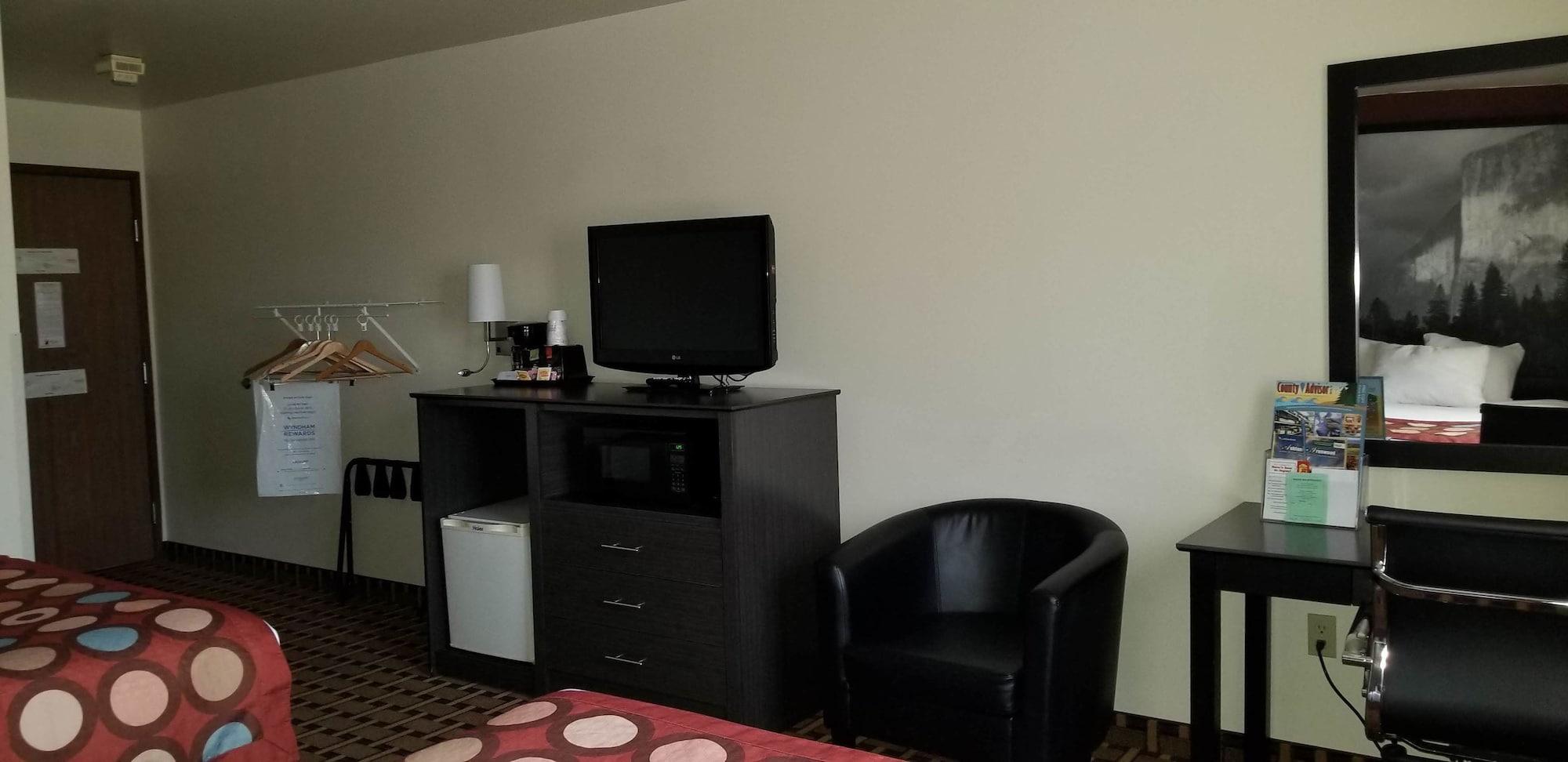 Super 8 By Wyndham Ashland Hotell Exteriör bild