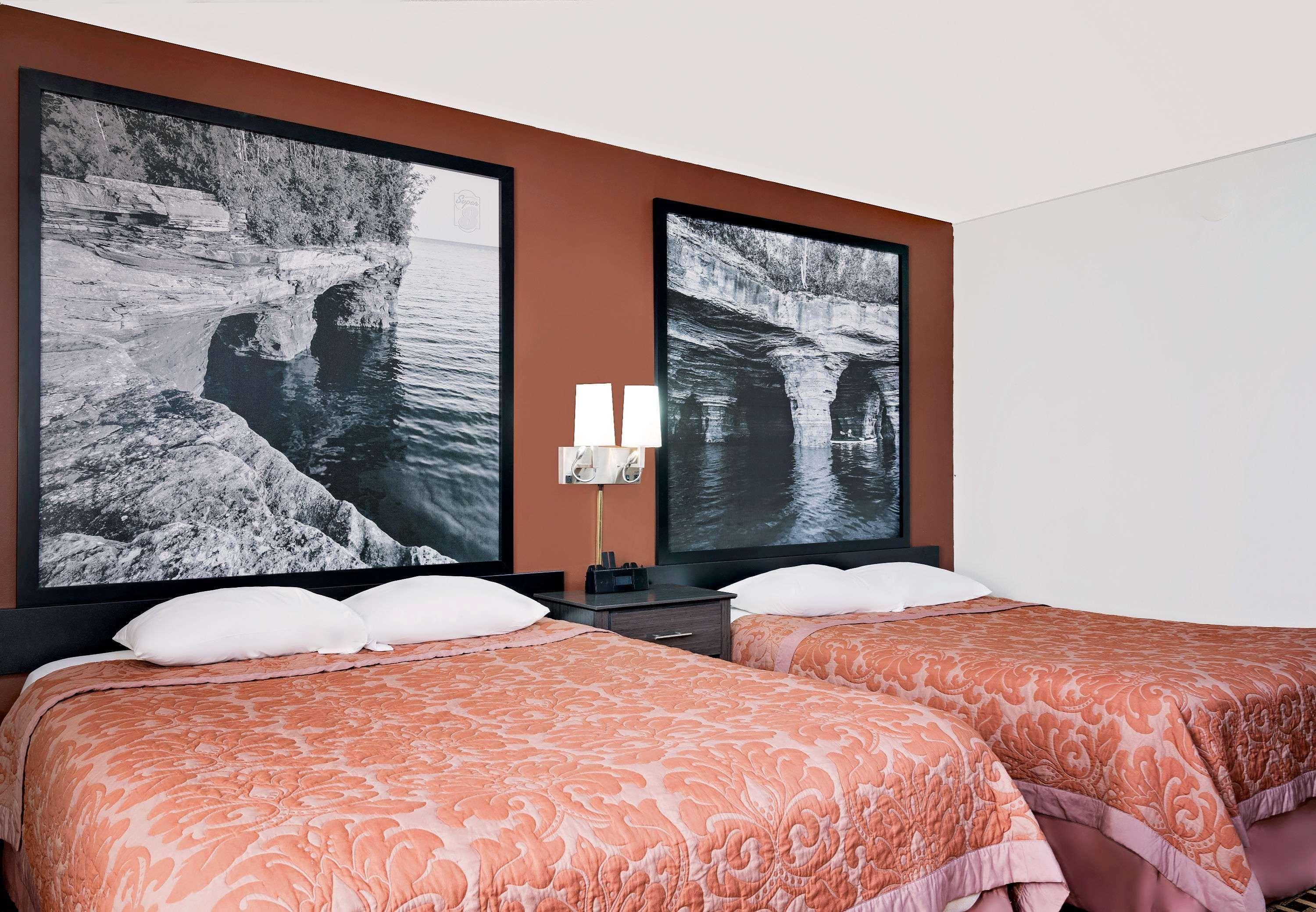 Super 8 By Wyndham Ashland Hotell Exteriör bild